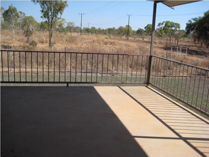 25 Gwendoline Drive, Katherine NT 0850
