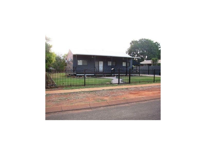 11 Sandalwood Crescent, Katherine NT 0850