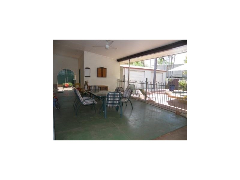 27 Clarke Crescent, Katherine NT 0850