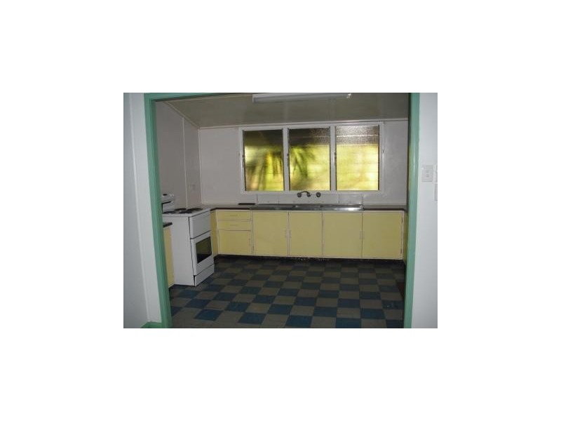 19 Dowling Street, Katherine NT 0850