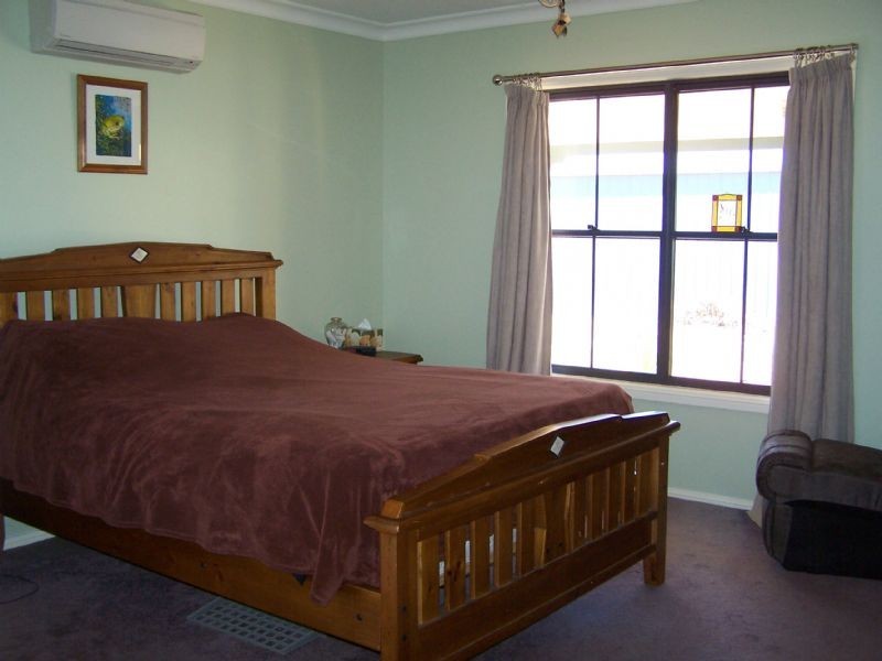 114 Hall Road, Katherine NT 0850