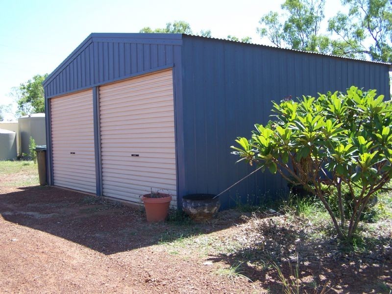 114 Hall Road, Katherine NT 0850