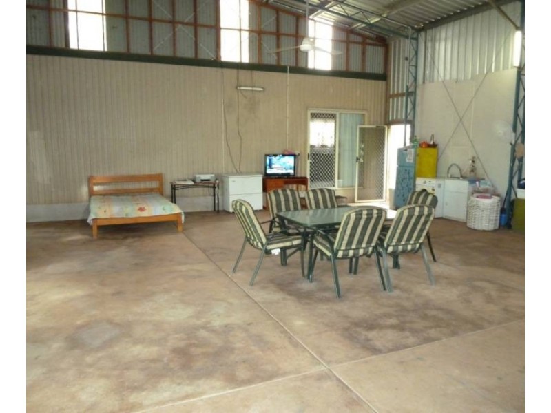 24 Hall Road, Katherine NT 0850