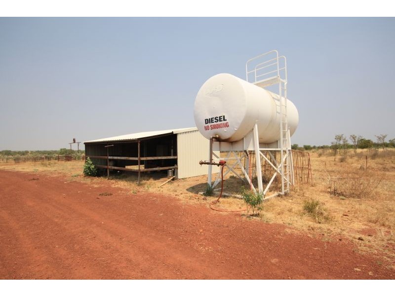 “MURRANJI” STATION, Elliott NT 0862
