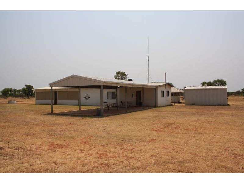 “MURRANJI” STATION, Elliott NT 0862
