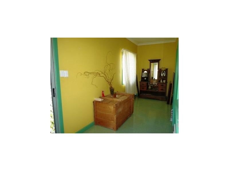 8 Dowling Street, Katherine NT 0850