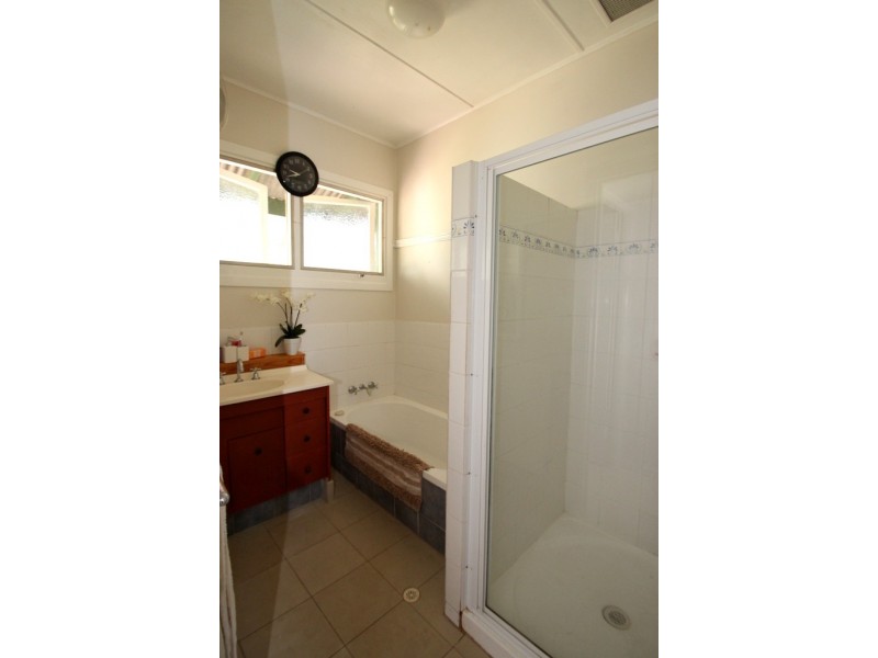 25 Walter Young Street, Katherine NT 0850