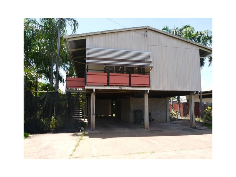 65  Giles, Katherine NT 0850