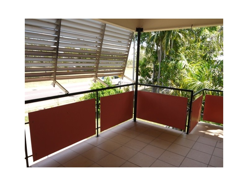 65  Giles, Katherine NT 0850