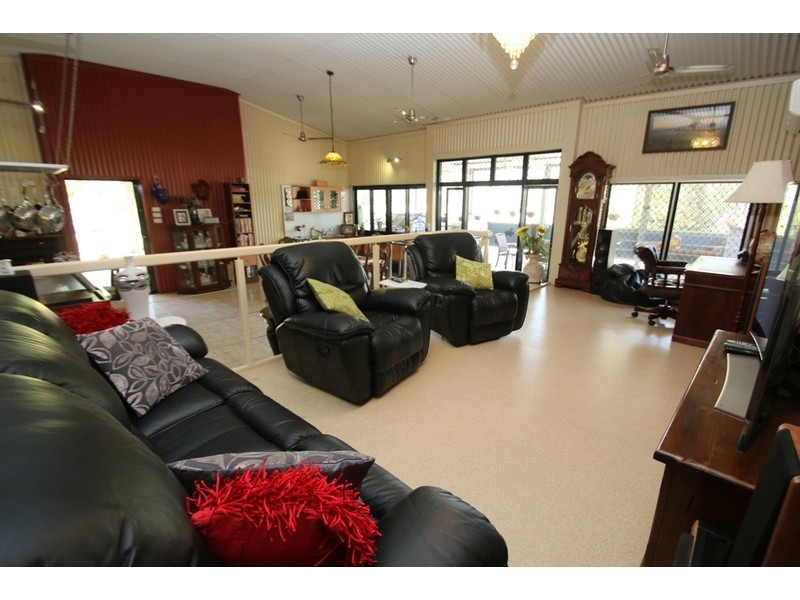46 Hall Road, Katherine NT 0850