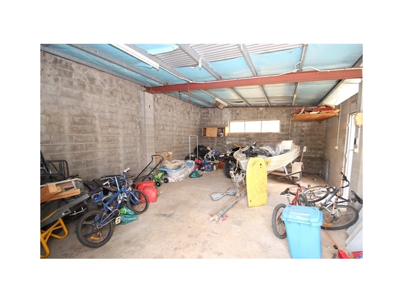 2 Lucy Street, Katherine NT 0850