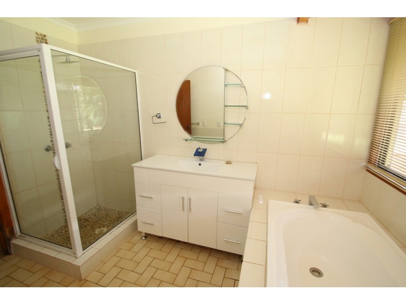 25 Acacia Drive, Katherine NT 0850