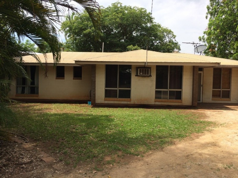 79 Maluka Road, Katherine NT 0850