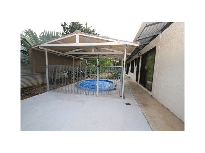 17 Clarke Crescent, Katherine NT 0850