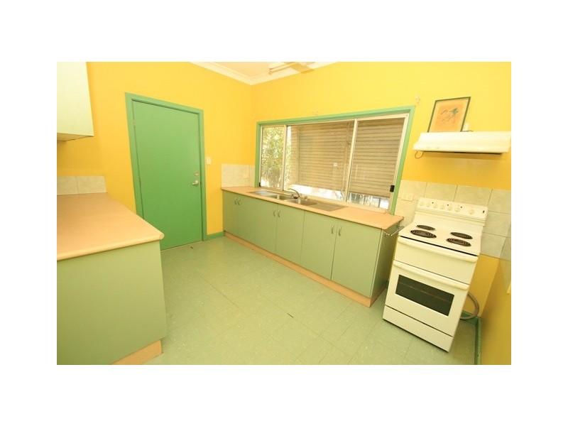 8 Dowling Street, Katherine NT 0850