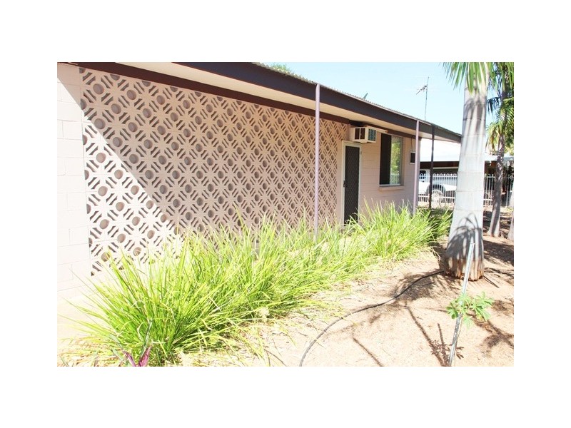 15 Clarke Crescent, Katherine NT 0850