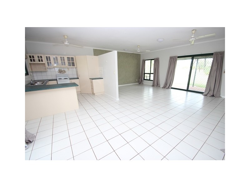 76 Hall Road, Katherine NT 0850