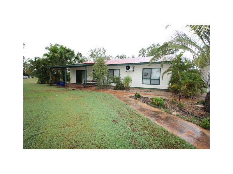 76 Hall Road, Katherine NT 0850