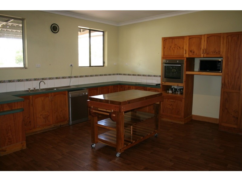15 Kingston Road, Katherine NT 0850