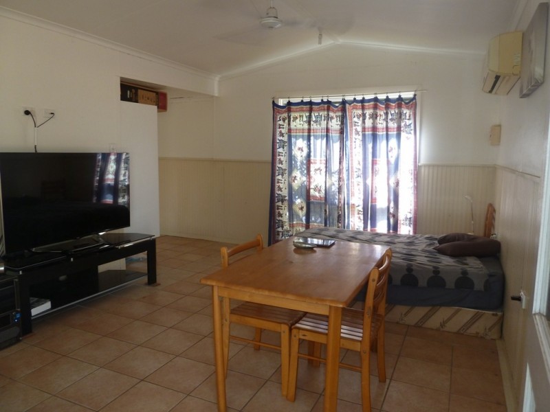 15 Jaensch Road (corner of Gorge Rd), Katherine NT 0850