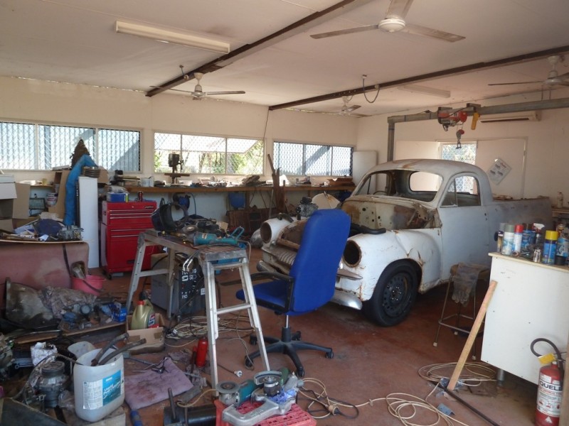 15 Jaensch Road (corner of Gorge Rd), Katherine NT 0850