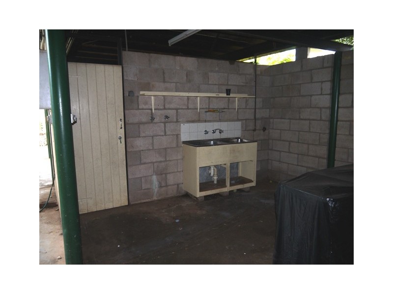 11 Walter Young Street, Katherine NT 0850