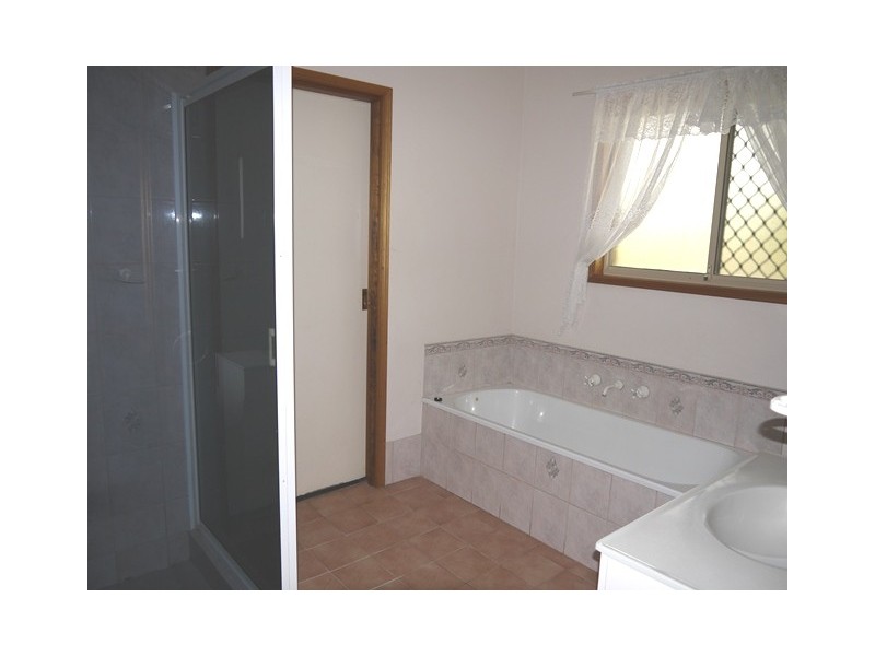 11 Raymond Street, Katherine NT 0850