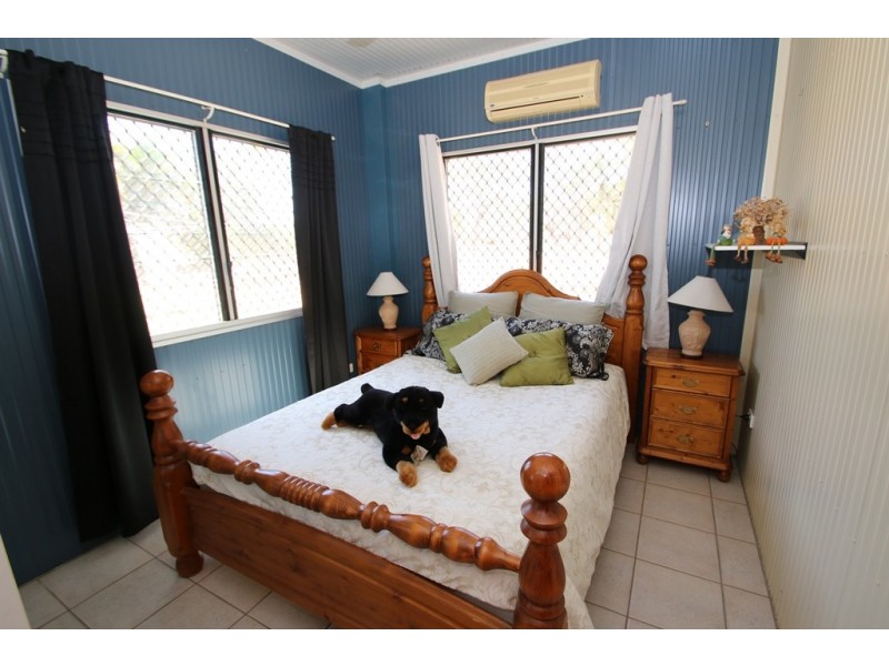 46 Hall Road, Katherine NT 0850