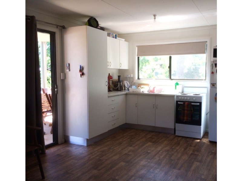 28 Stirling, Mataranka NT 0852