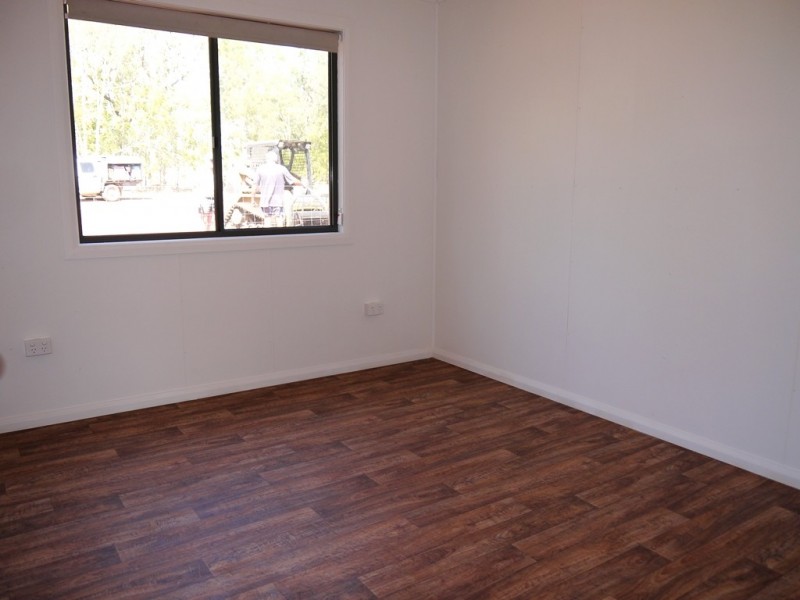 28 Stirling, Mataranka NT 0852