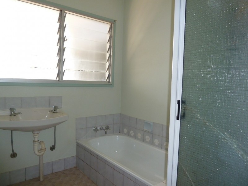 5 Auster Street, Katherine NT 0850