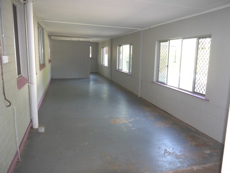 22 Donegan Street, Katherine NT 0850