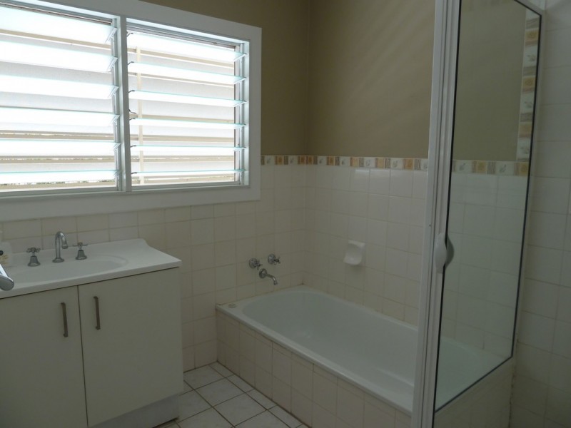 16 Clarke Crescent, Katherine NT 0850