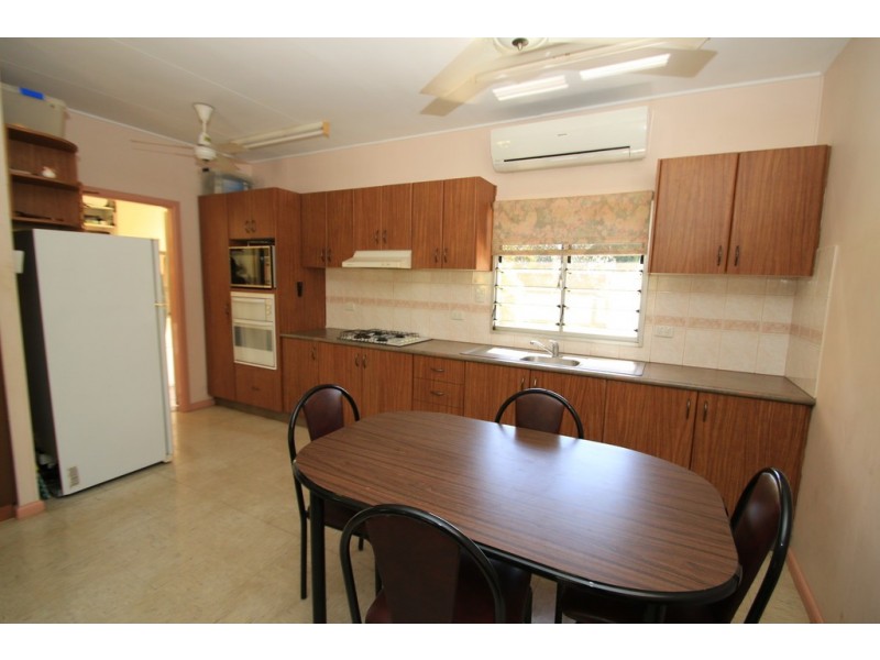4 Donegan Crescent, Katherine NT 0850