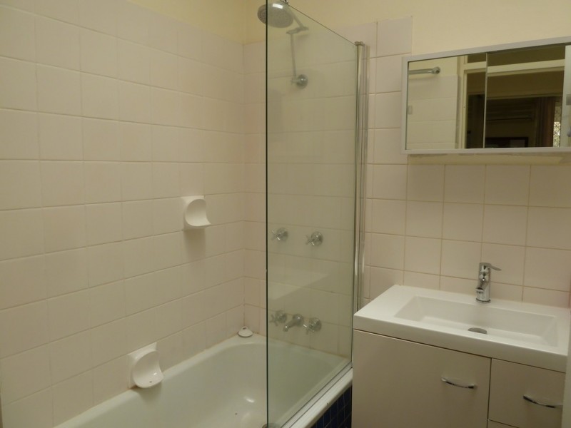 16 Holtze Crescent, Katherine NT 0850