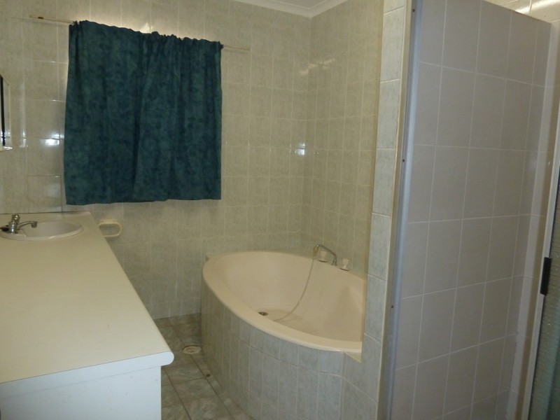 8 Clough Court, Katherine NT 0850