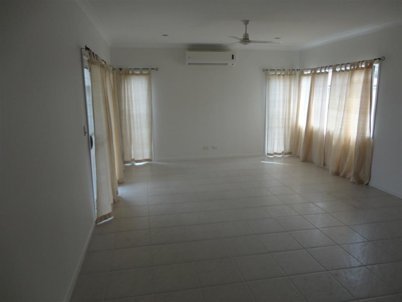 17 Swan View Court, Toogoom QLD 4655