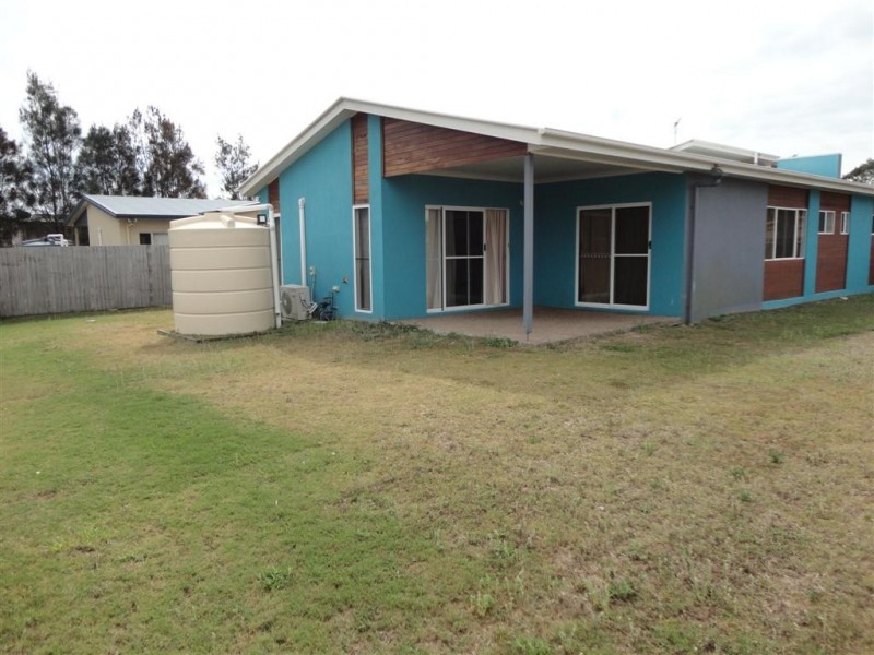 17 Swan View Court, Toogoom QLD 4655