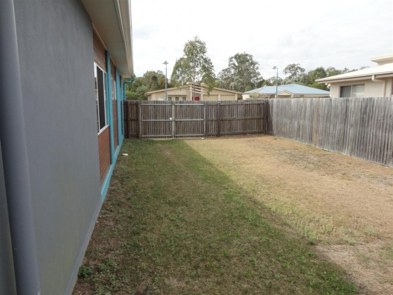 17 Swan View Court, Toogoom QLD 4655