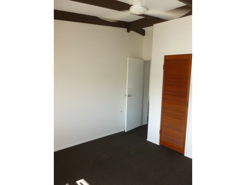 6/1 King Street, Urangan QLD 4655