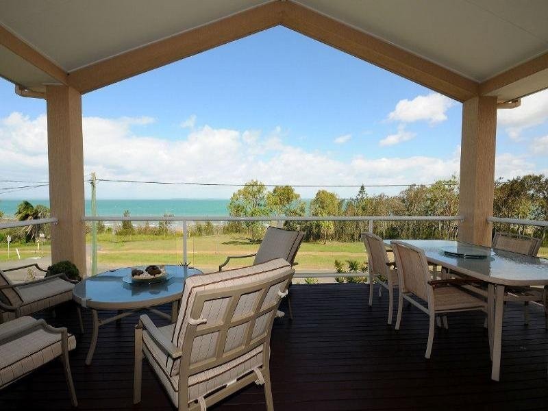 101 Esplanade, Point Vernon QLD 4655