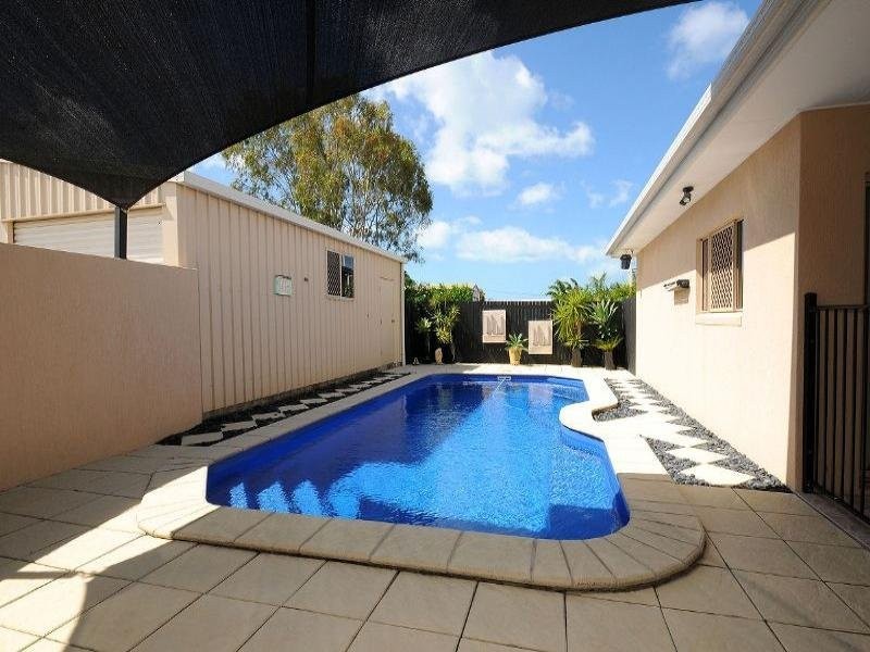 101 Esplanade, Point Vernon QLD 4655