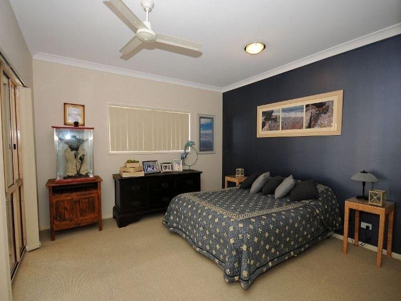 101 Esplanade, Point Vernon QLD 4655