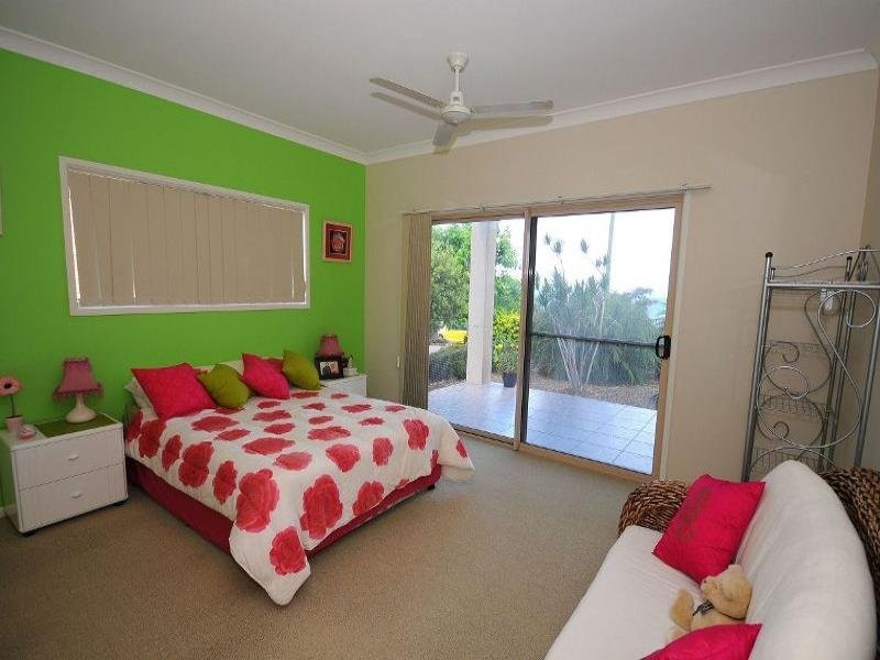 101 Esplanade, Point Vernon QLD 4655