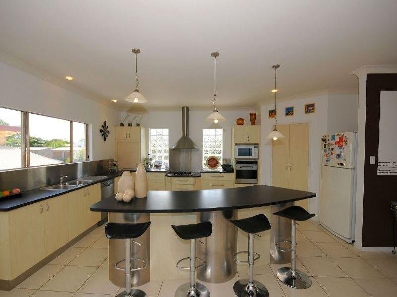 101 Esplanade, Point Vernon QLD 4655