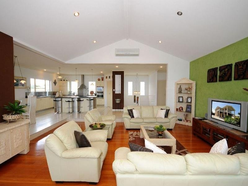 101 Esplanade, Point Vernon QLD 4655