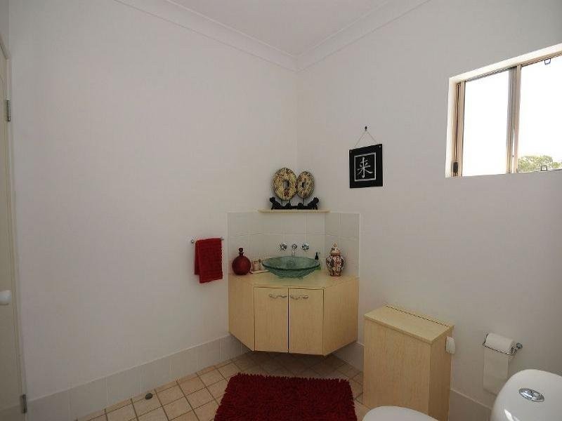 101 Esplanade, Point Vernon QLD 4655