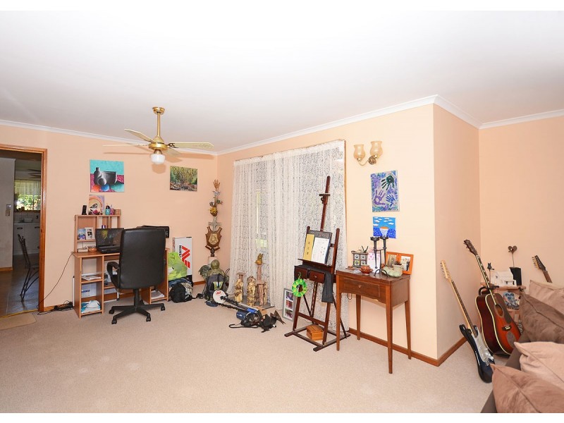 25 Kelly Street, Point Vernon QLD 4655