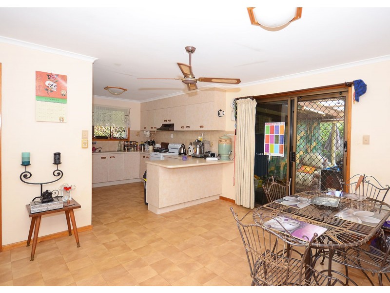 25 Kelly Street, Point Vernon QLD 4655