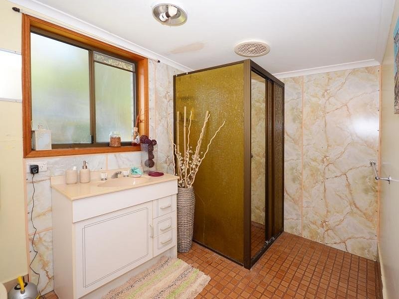 25 Kelly Street, Point Vernon QLD 4655